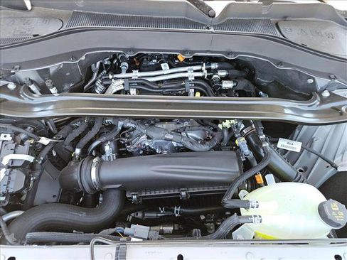 New 2025 Ford Explorer ST-Line image 17