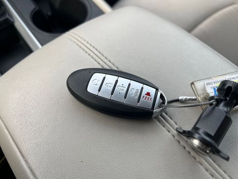 Used 2025 Nissan Altima 2.5 SV image 21