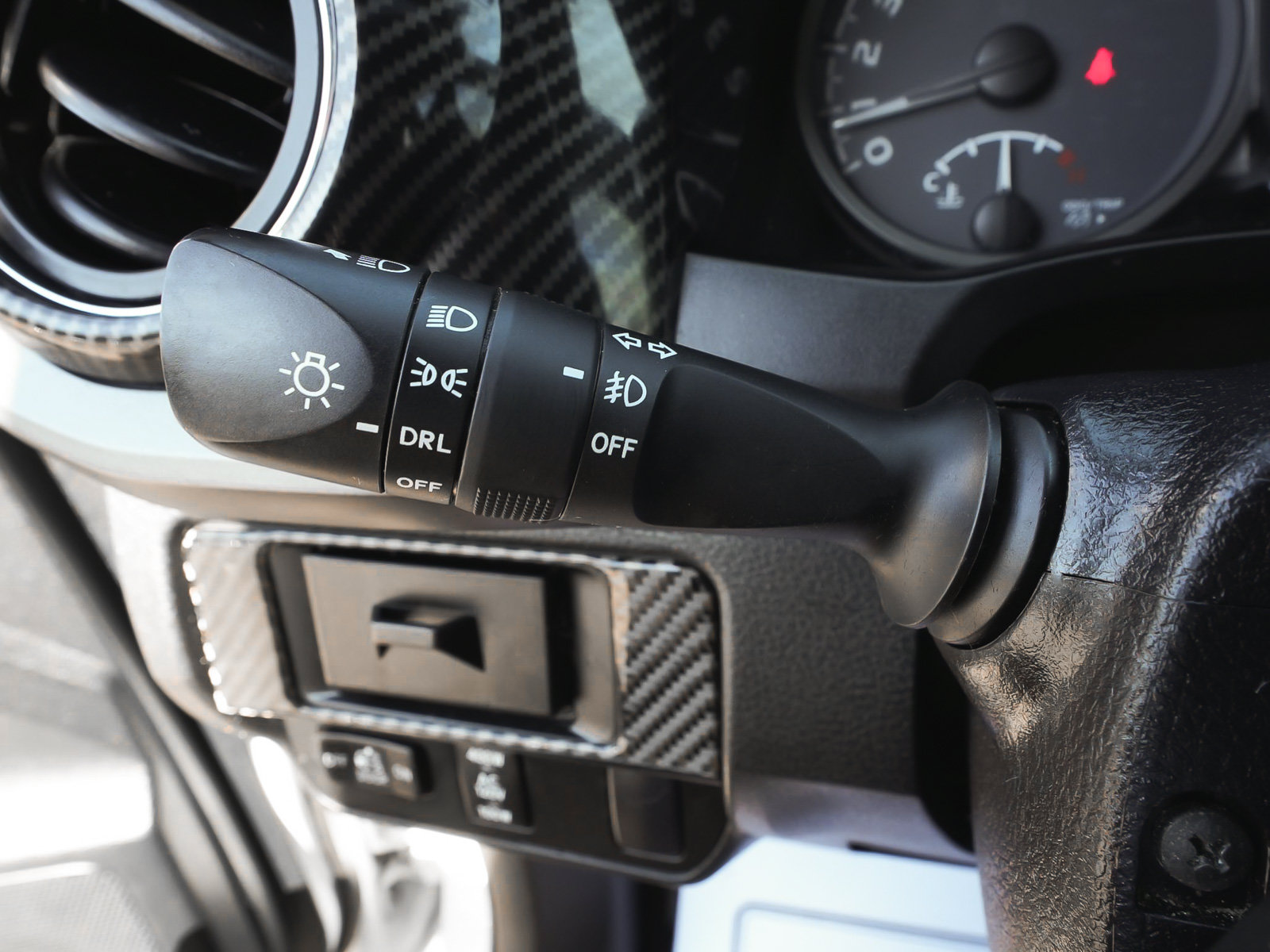Used 2016 Toyota Tacoma TRD Sport w/ Towing Package AWD/4WD image 23