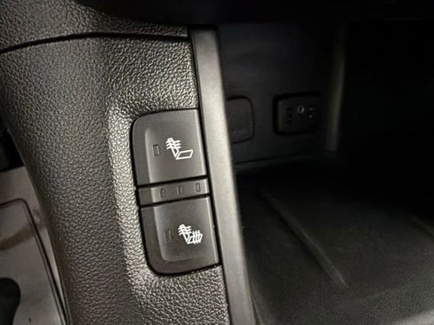 Used 2019 GMC Acadia SLT AWD/4WD image 23