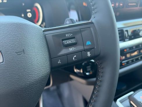 New 2026 Nissan Pathfinder SL AWD/4WD image 25