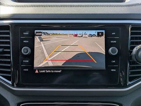 Used 2022 Volkswagen Atlas SE w/ Black Wheel Package image 13