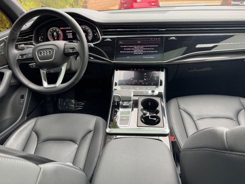 Used 2025 Audi Q7 2.0T Premium w/ Convenience Plus Package image 11