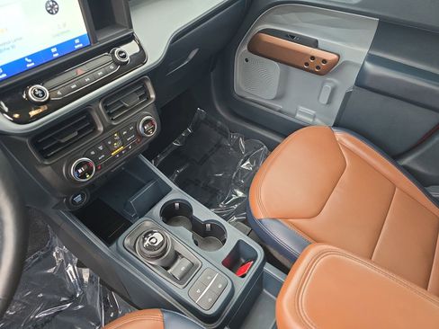 Used 2022 Ford Maverick Lariat w/ Lariat Luxury Package image 27