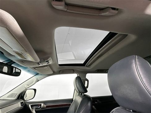 Used 2017 Lexus GX 460 image 19