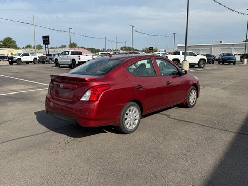 Used 2017 Nissan Versa S Plus FWD image 4