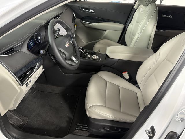 Used 2023 Cadillac XT4 Premium Luxury FWD image 19
