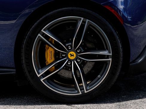Used 2024 Ferrari Roma RWD image 40