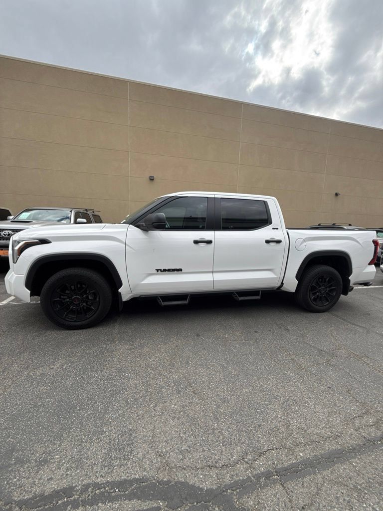 Used 2025 Toyota Tundra SR5 RWD image 2