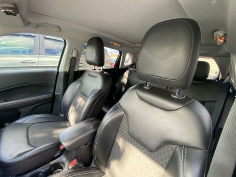Used 2020 Jeep Compass Latitude FWD image 13