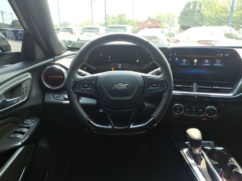 Used 2026 Chevrolet Trax RS w/ Driver Confidence Package FWD image 12