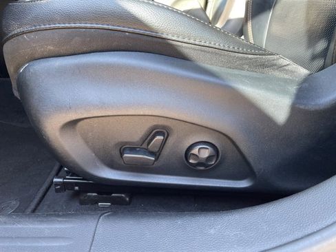 Used 2019 Jeep Compass Limited image 12