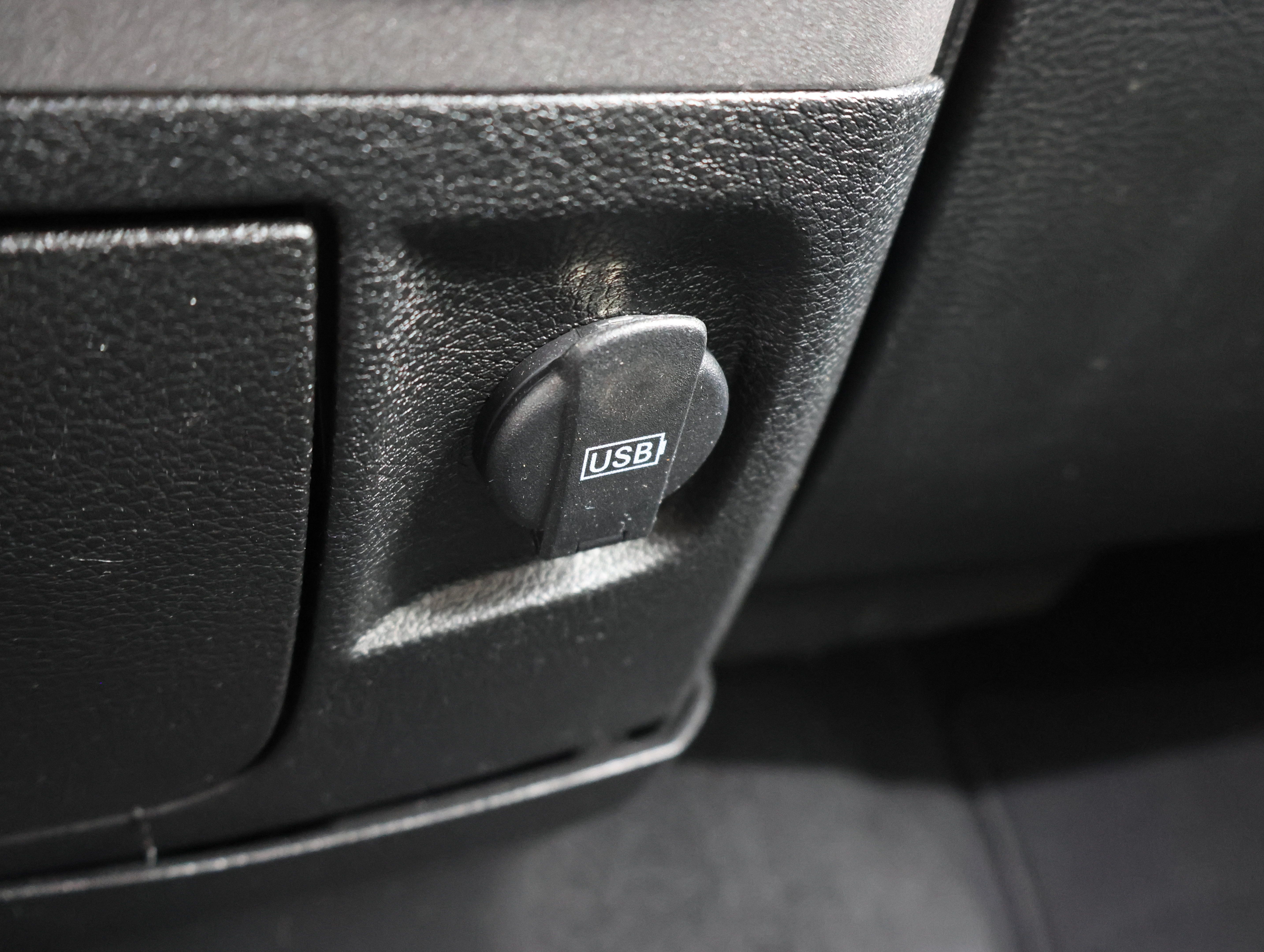 Used 2018 RAM 2500 Tradesman w/ Chrome Appearance Group AWD/4WD image 43