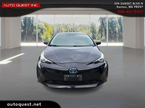 Used 2017 Toyota Prius Two w/ Carpet Mat Package FWD image 2