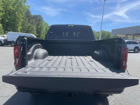 New 2026 RAM 2500 Laramie AWD/4WD image 19