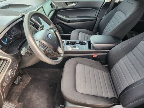 Used 2022 Ford Edge SE image 12