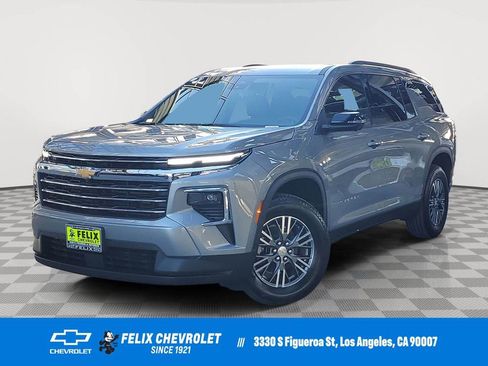 New 2026 Chevrolet Traverse LT w/ Driver Confidence Package image 1