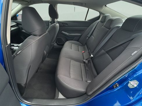 Used 2025 Nissan Altima 2.5 SV w/ SV Premium Package AWD/4WD image 14