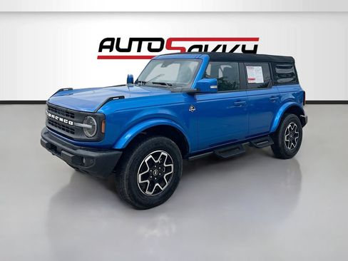 Used 2024 Ford Bronco Outer Banks AWD/4WD image 3