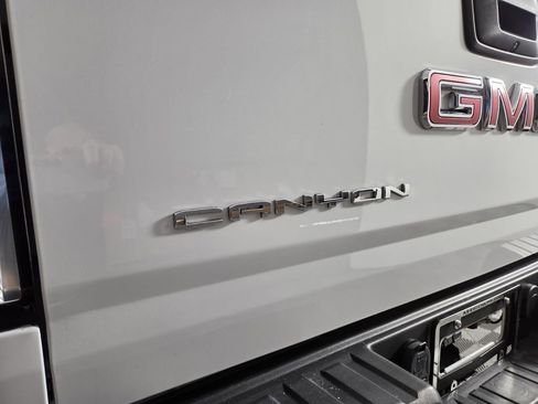 Used 2022 GMC Canyon Elevation Standard w/ Convenience Package image 27