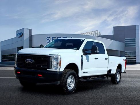 Used 2026 Ford F250 XL w/ XL Off-Road Package AWD/4WD image 1
