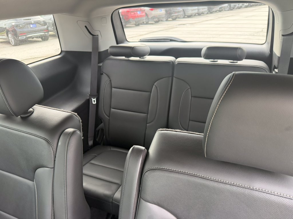 Used 2021 GMC Acadia SLT w/ Elevation Edition AWD/4WD image 33