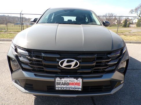 Used 2025 Hyundai Tucson SE image 7