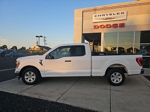 Used 2021 Ford F150 XLT w/ Trailer Tow Package image 3