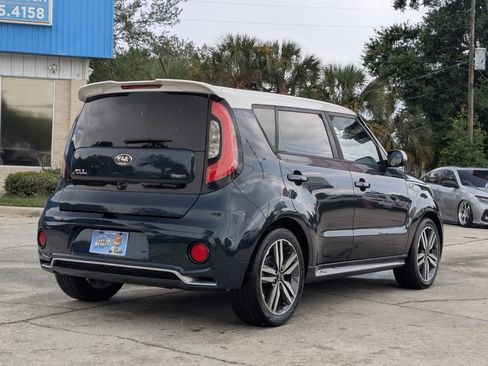 Used 2018 Kia Soul + FWD image 3