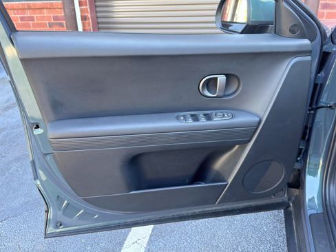Used 2025 Hyundai Ioniq 5 SEL image 40