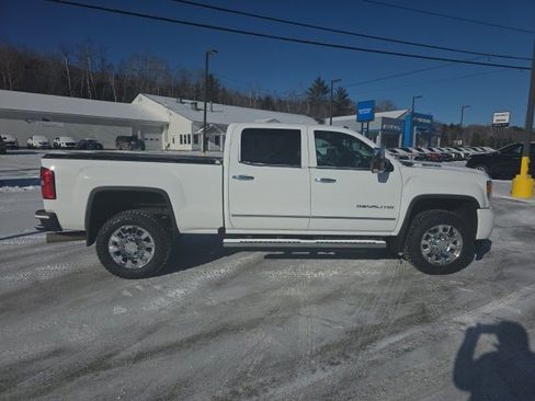 Used 2019 GMC Sierra 2500 Denali w/ Duramax Plus Package image 27