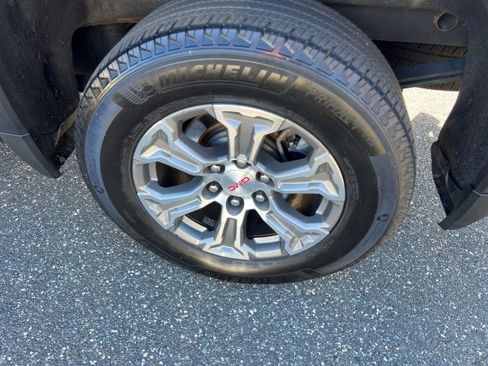 Used 2019 GMC Sierra 1500 SLE w/ SLE Value Package image 24