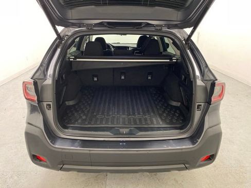 Used 2025 Subaru Outback Premium AWD/4WD image 39