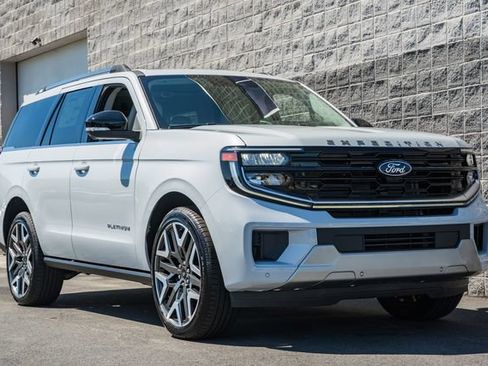 New 2026 Ford Expedition Platinum w/ Platinum Ultimate Package AWD/4WD image 2