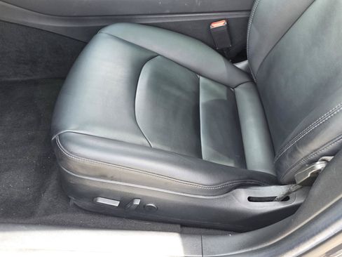 Used 2018 Tesla Model 3 Long Range RWD image 13