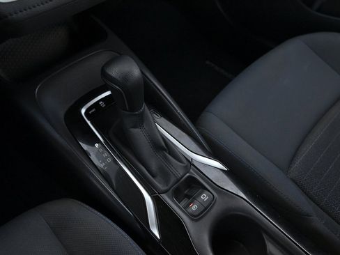 Used 2021 Toyota Corolla SE image 21