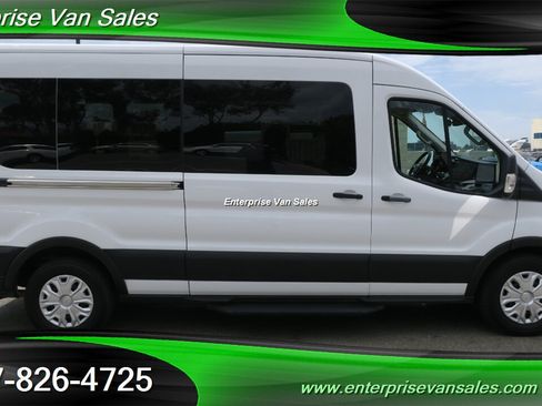 Used 2024 Ford Transit 350 XLT RWD image 4