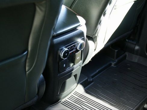 Used 2022 Ford Explorer Timberline image 32