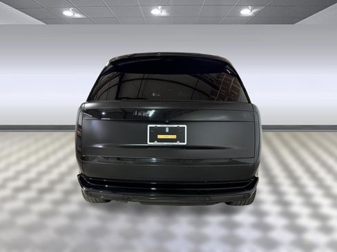 Used 2024 Land Rover Range Rover SE AWD/4WD image 9