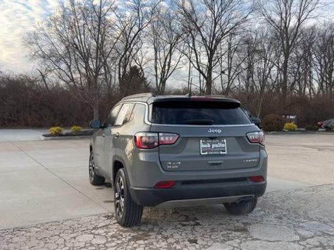 Used 2022 Jeep Compass Limited w/ Sun and Sound Group image 7