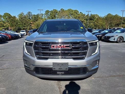 Used 2024 GMC Acadia Elevation image 11