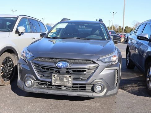 Used 2023 Subaru Outback Premium image 10
