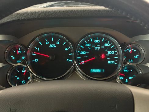 Used 2011 Chevrolet Silverado 2500 LT w/ Interior Plus Package AWD/4WD image 30