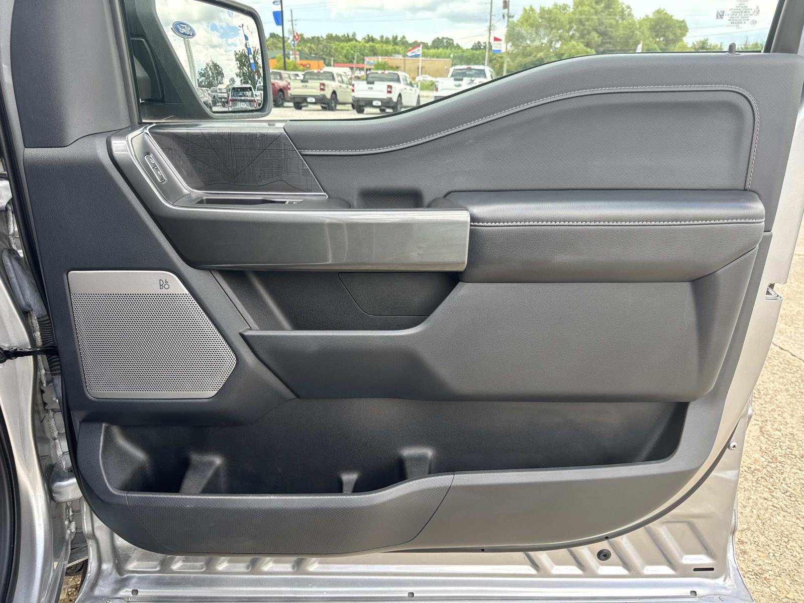 Used 2022 Ford F150 4x4 SuperCrew Hybrid image 13