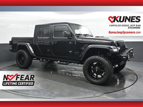 Used 2021 Jeep Gladiator Sport image 1