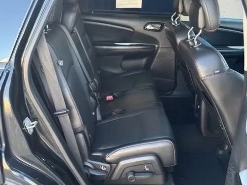 Used 2018 Dodge Journey GT FWD image 9