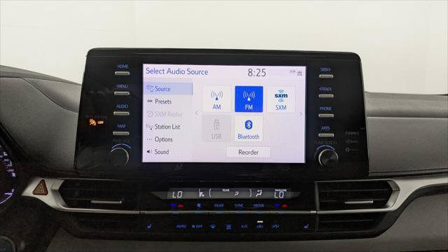 Used 2023 Toyota Sienna XLE AWD/4WD image 30