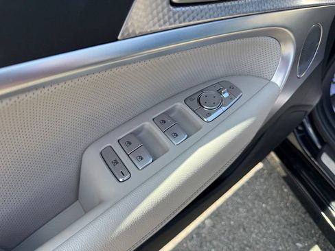 Used 2023 Genesis G70 2.0T w/ Sport Prestige Package AWD/4WD image 37