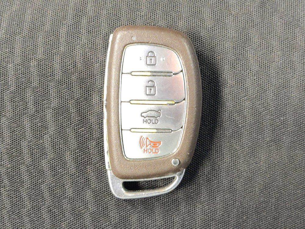 Used 2016 Hyundai Elantra Value Edition FWD image 32