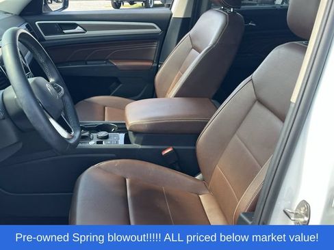 Used 2022 Volkswagen Atlas SEL AWD/4WD image 16